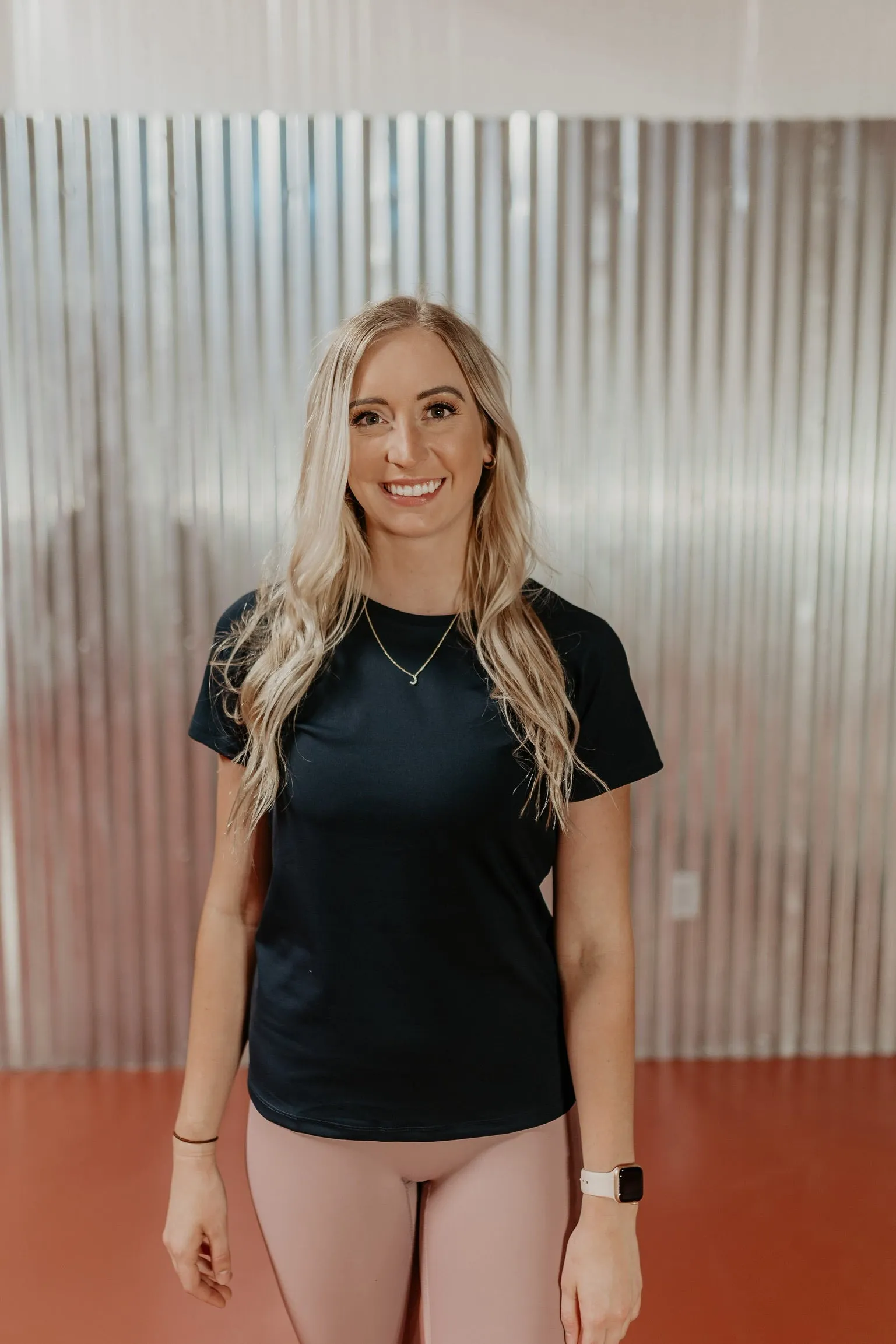 Breaking Records Fitted Short Sleeve Active Top in Black